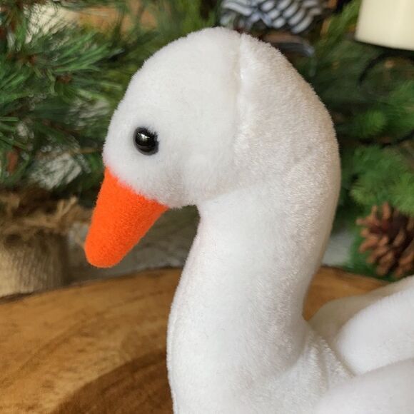 Ty Beanie Baby Gracie The Swan 1996 Rare/Retired #4126 P.E.Pellets - Picture 3 of 11